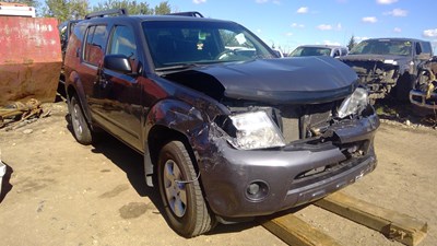 J21071, 12 Pathfinder, 4.0L.jpg
