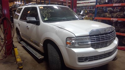 J21072, 10 Navigator, 5.4L.jpg