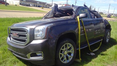 J22068, 17 YukonXL, 5.3L.jpg