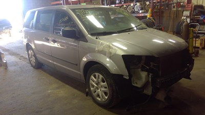 J22092, 16 Caravan, 3.6L.jpg