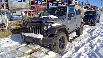 J22122, 17 Wrangler, 3.6L.jpg