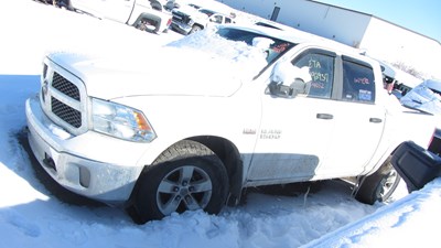 W24032_18_RAM1500_5.7.JPG