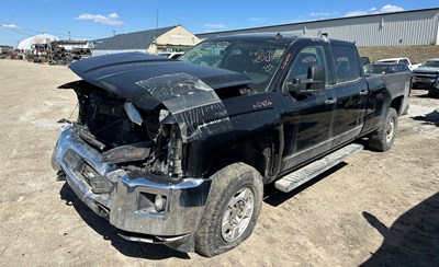 W24056_2015_SILVERADO3500HD_6.0.jpg