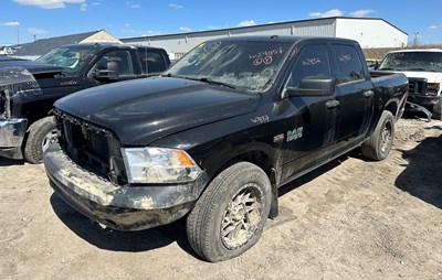 W24057_2017_RAM1500_5.7HEMI.jpg