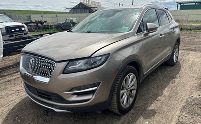 W24067_2019_LINCOLNMKC_2.0L.jpg