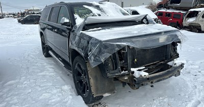 W25014_2018_SUBURBAN_5.3L.jpg