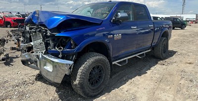 W25049_2015_RAM2500_6.4L.jpg