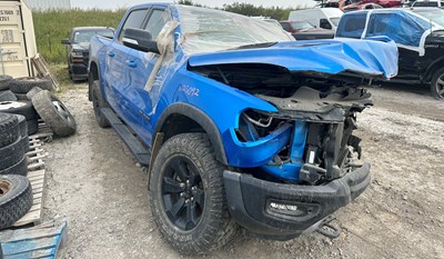 W25092_2022_RAM1500_5.7L.jpg
