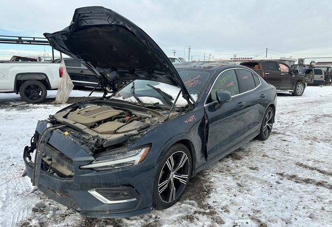 W26009_2022_VOLVO S60 B5_2.0L.jpeg